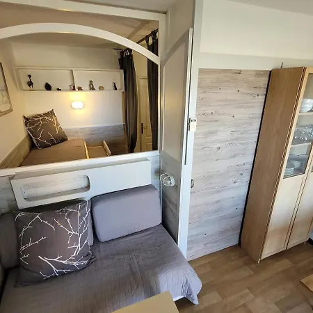 Apartment Studio Port D' Vue Mer Et Sur Les Iles D'or Hyeres
